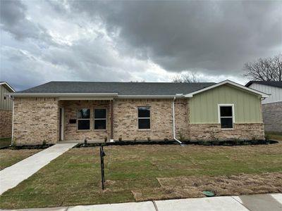 New construction Single-Family house 806 Alamo Lane, Garland, TX 75040 - photo 0