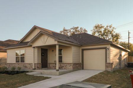 New construction Single-Family house 801 Stonemanor Bay, Seguin, TX 78155 - photo 0