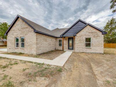 New construction Single-Family house 111 Church Circle, Ennis, TX 75119 - photo 0